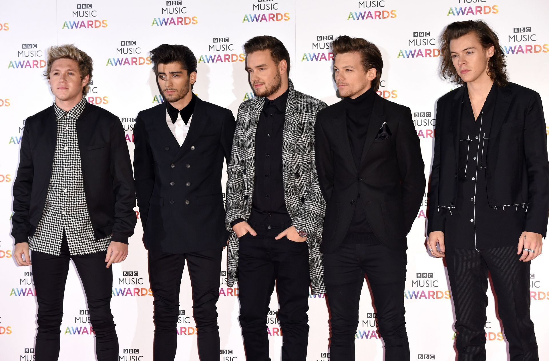 Niall Horan, Zayn Malik, Liam Payne, Louis Tomlinson and Harry Styles at he BBC Music Awards in 2014. (Image via Getty)