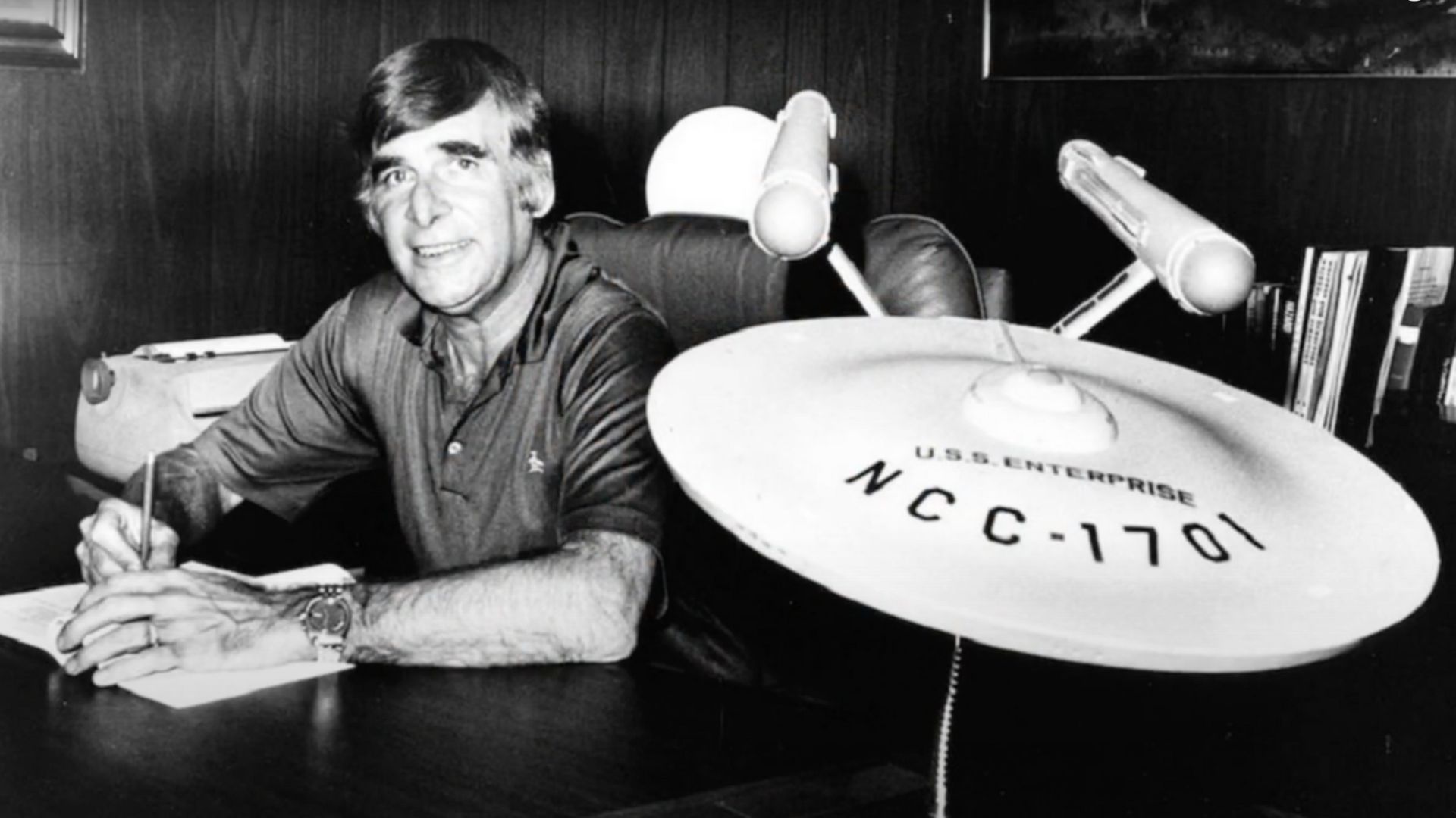 Gene Roddenberry wanted a spaceship design that was never seen before (Image via Youtube)