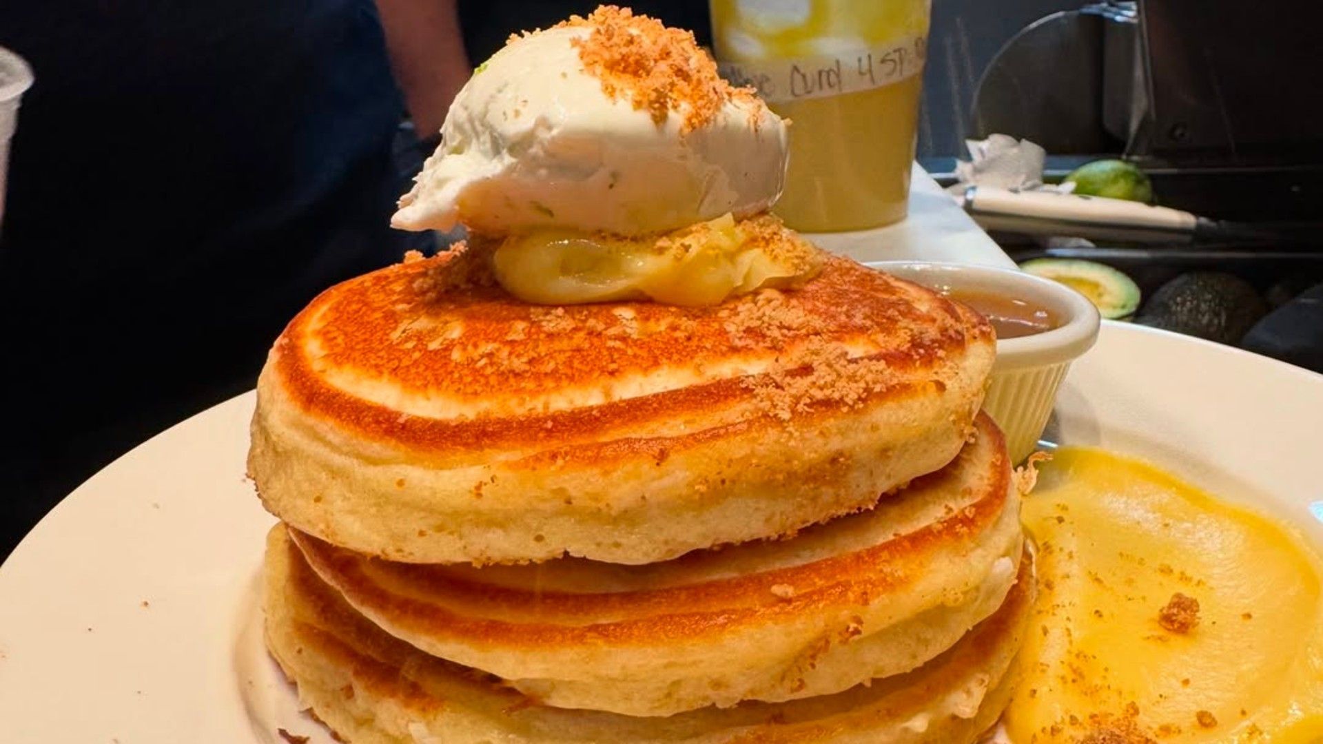 Key Lime Coconut Pancakes from Clinton St. Baking Co (Image via Instagram/@clintonstbakingco)