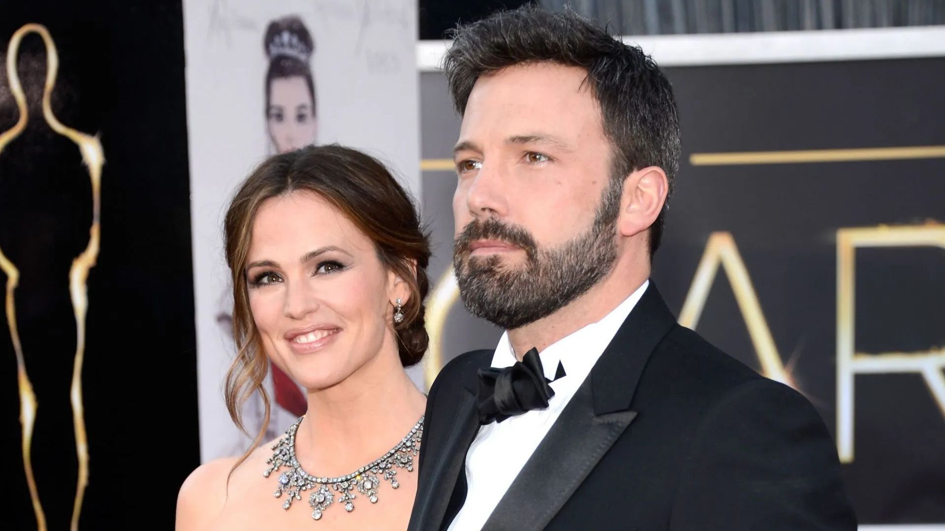 Jennifer Garner and actor/director Ben Affleck arrive at the Oscars 2013 (Image via Getty)