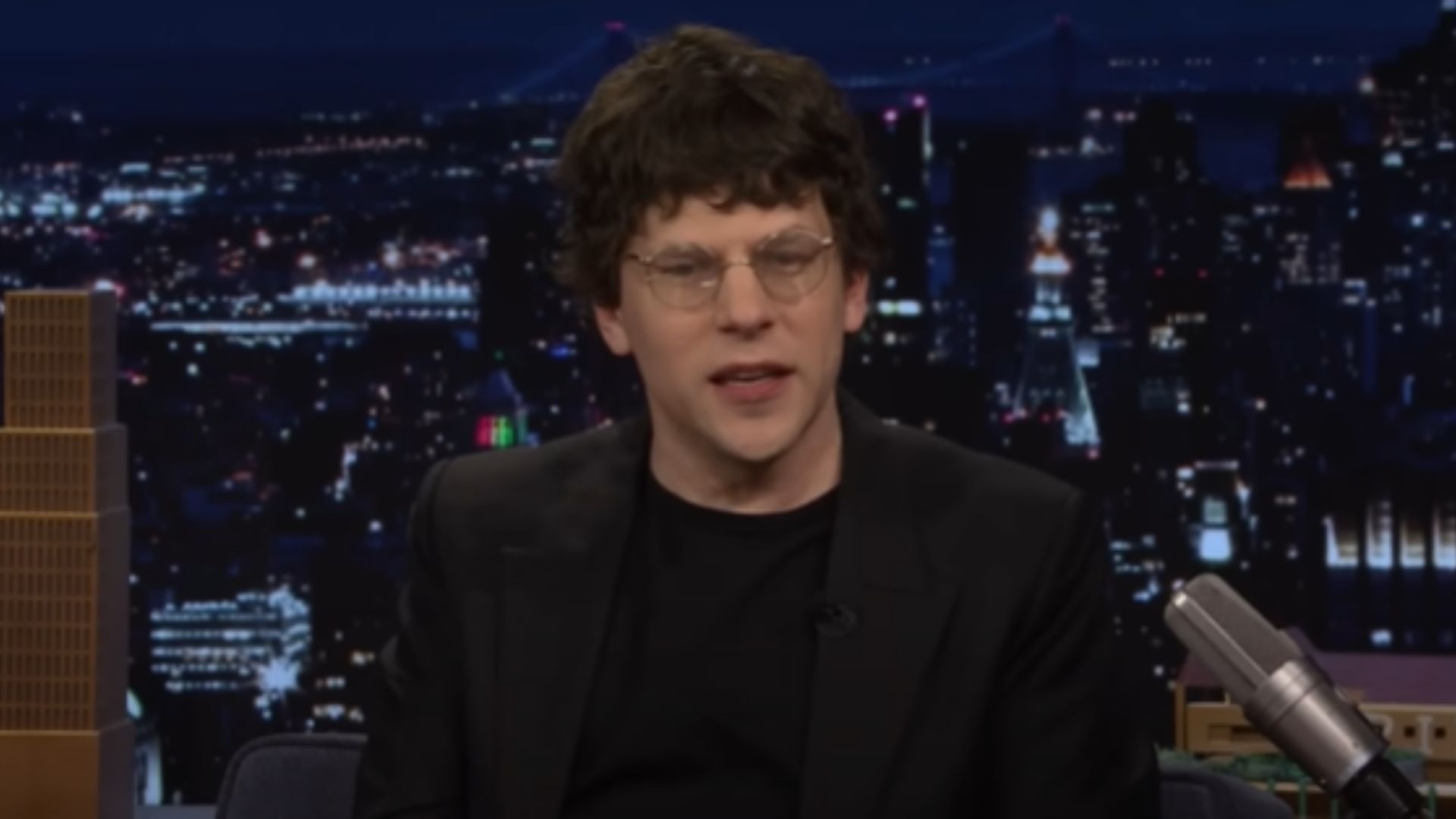 Secret Mall Apartment producer Jesse Eisenberg on The Tonight Show | Image source: The Tonight Show on YouTube