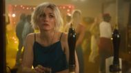 Jodie Whittaker in 'Toxic Town' (Image via Netflix)