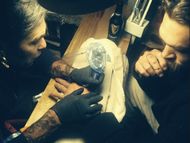 Does Jason Momoa have tattoos?