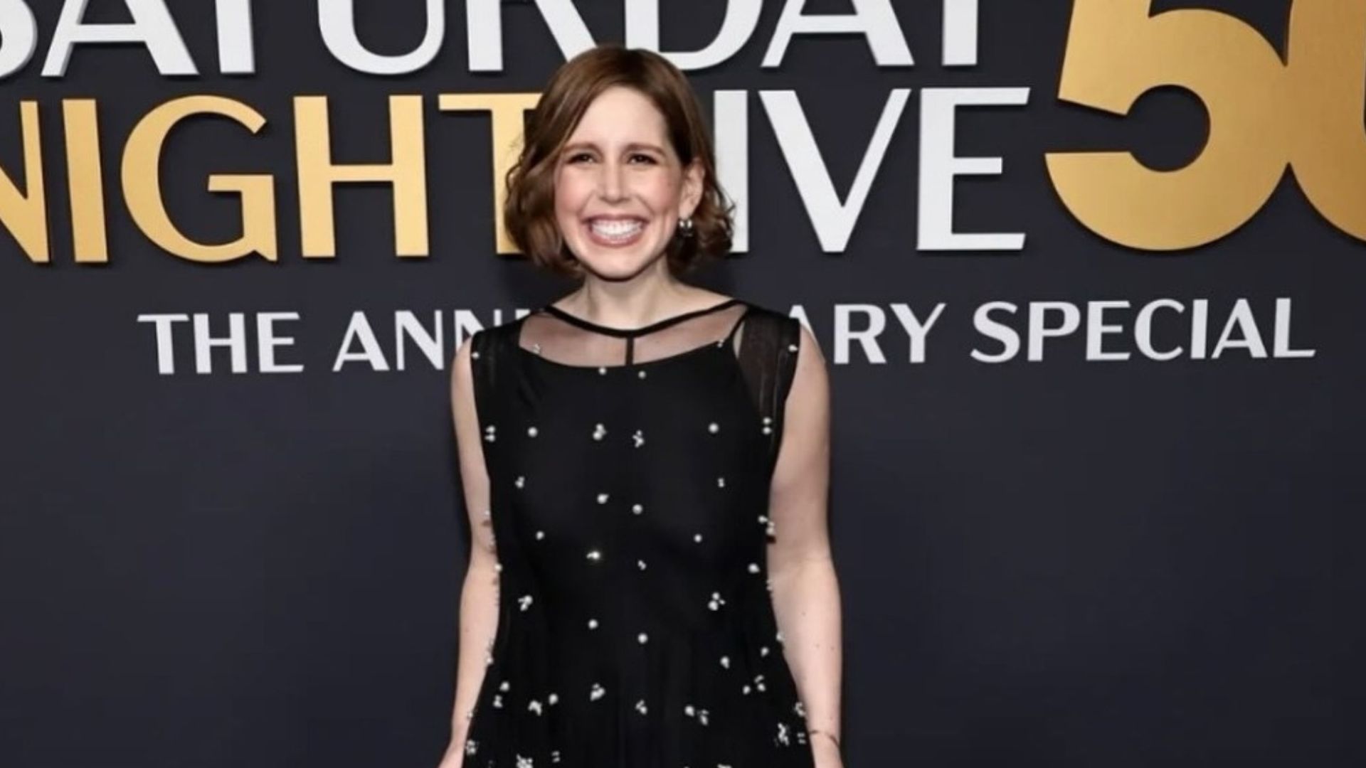 Vanessa Bayer makes an surprise apperance as Netflix AI executive on Netflix