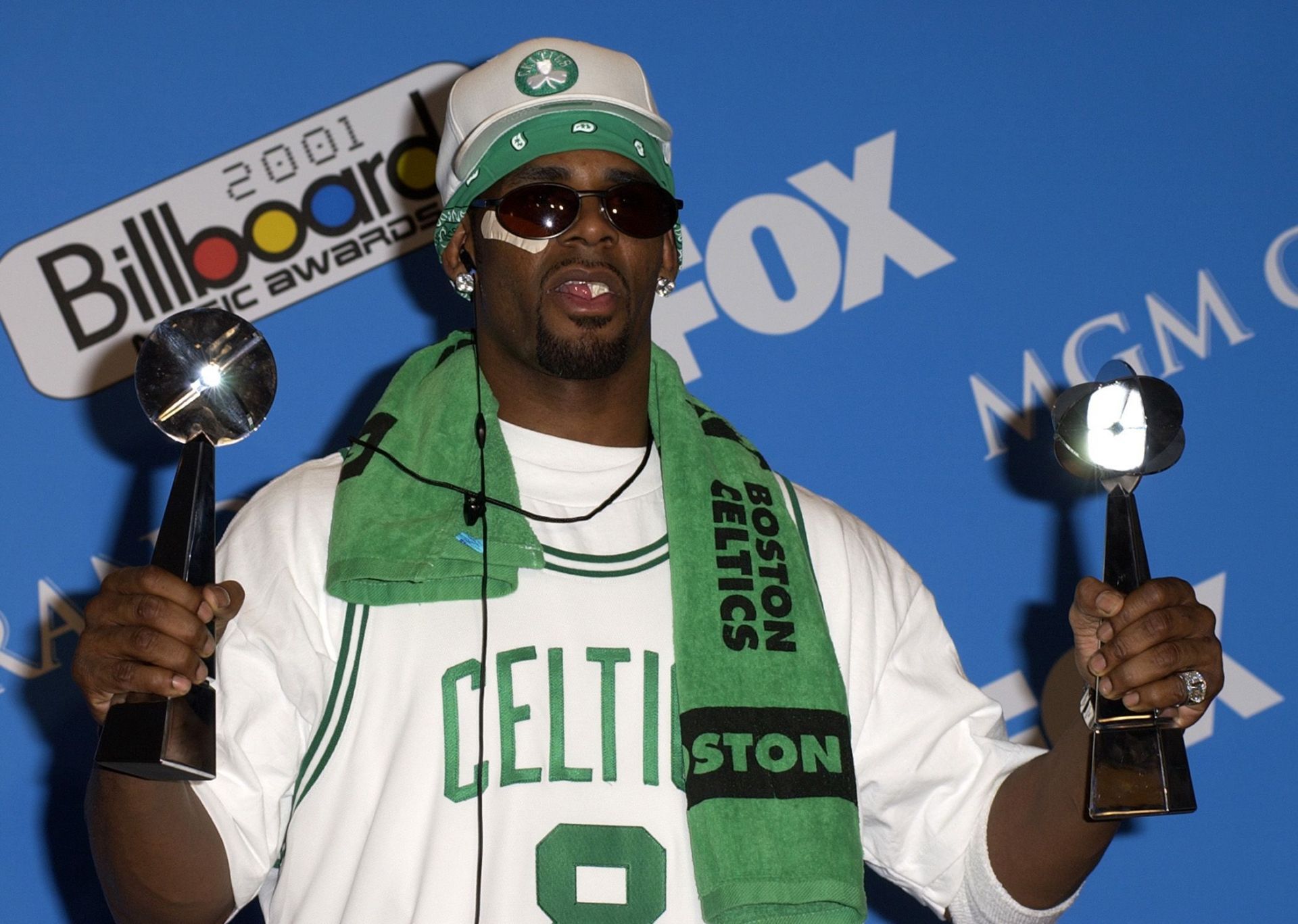 2001 Billboard Music Awards - Press Room - Source: Getty