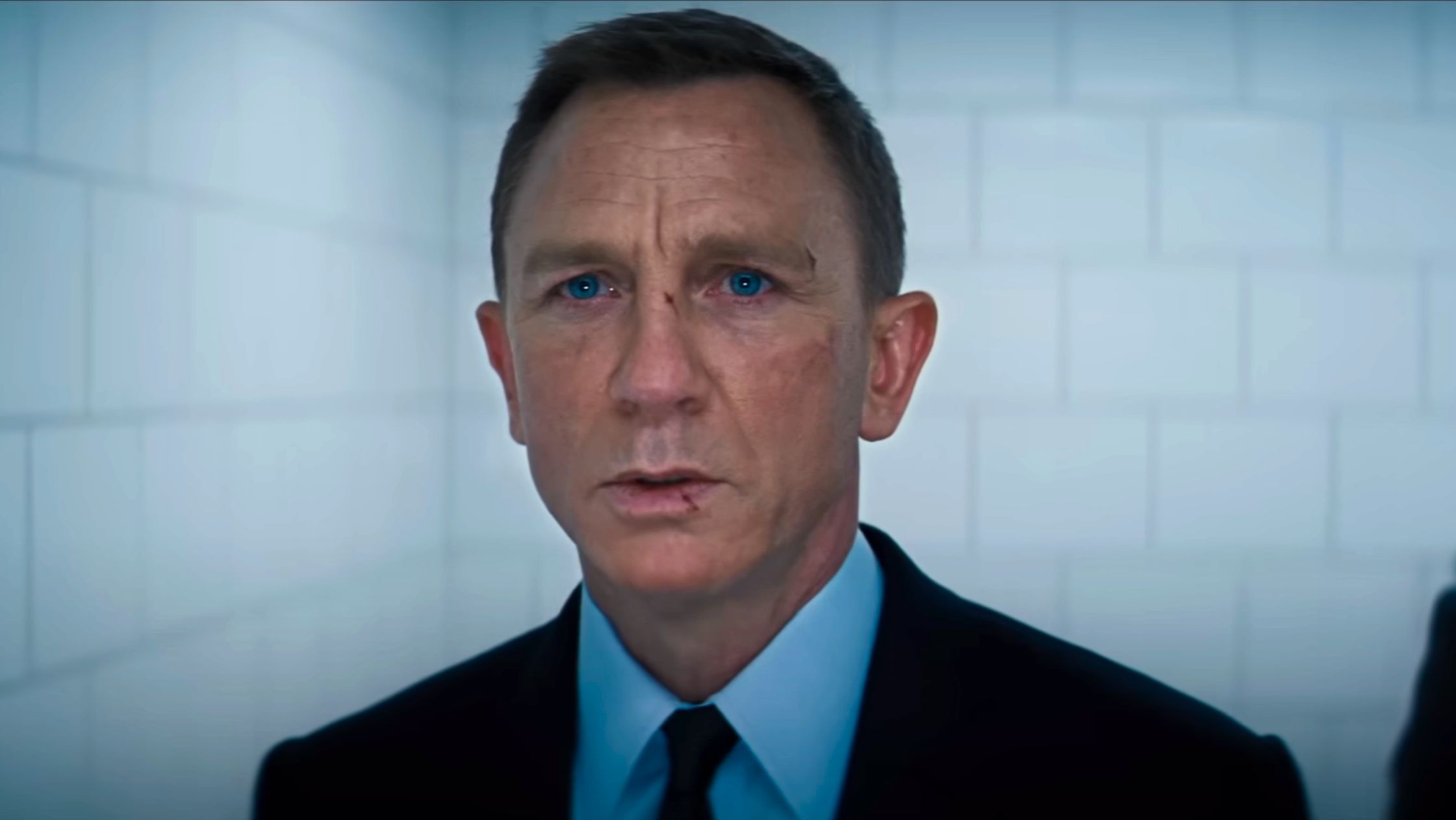 Daniel Craig as James Bond (Image via YouTube/@007)