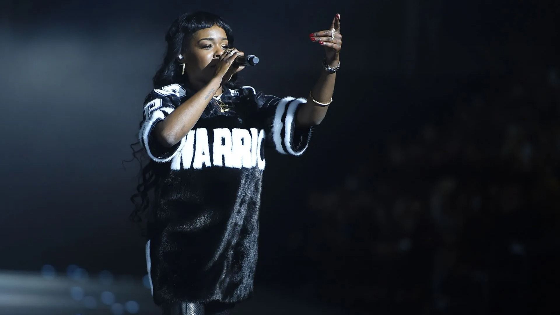 Singer Azealia Banks performs at the Philipp Plein show during the Milan Fashion Week - Source: Getty