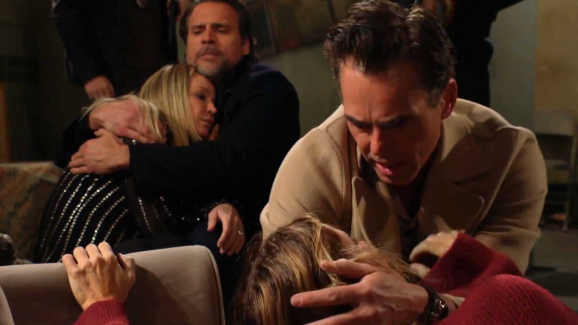 Nick and Billy rescued Sharon and Phyllis on The Young and the Restless | Image: CBS