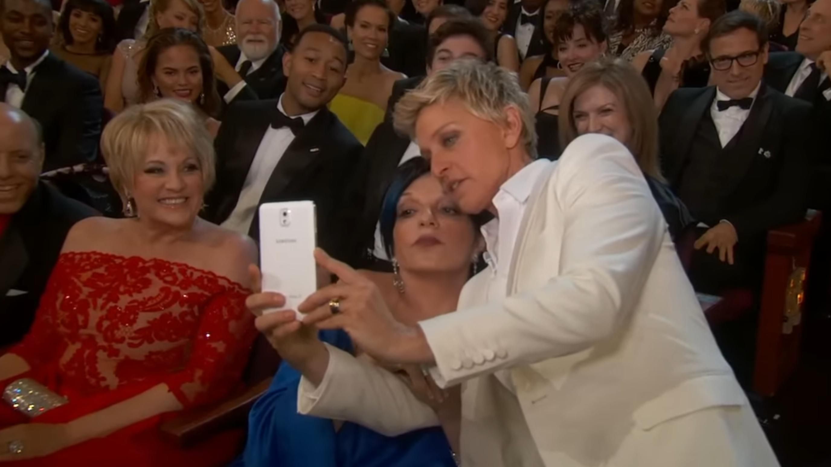 Ellen&rsquo;s Selfie (Oscars 2014) | Image Source: Oscars via YouTube