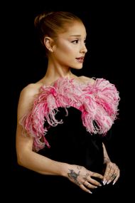 Ariana Grande at 97th Annual Oscars - Nominees Dinner - Source: Getty