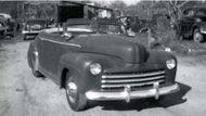 Benny Furtado's 1948 Ford Convertible in front of Gene Winfield's first custom shop (Image via Kustomrama)