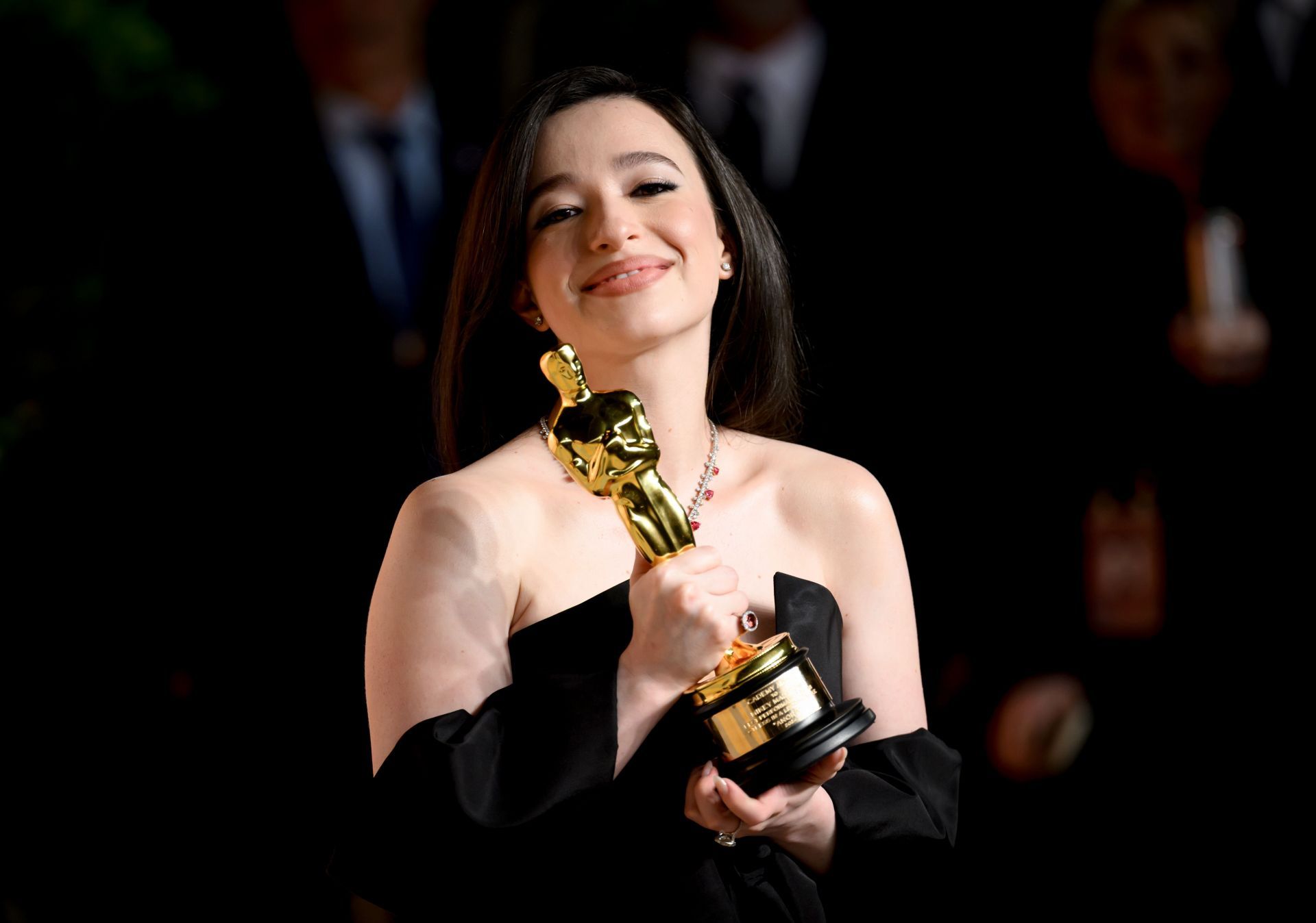 Mikey Madison at the 2025 Vanity Fair Oscar Party Hosted By Radhika Jones (Source: Getty)