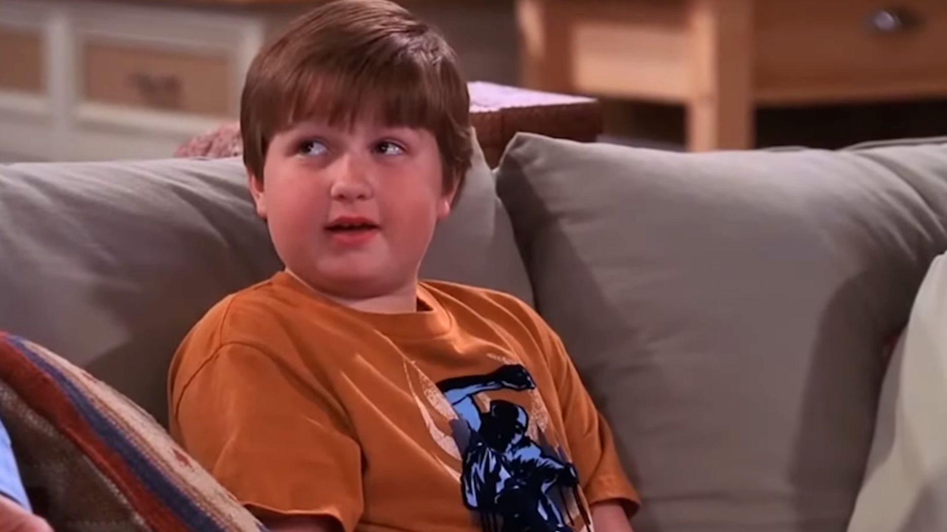 Angus T. Jones in Two and a Half Men | Image via Warner Bros. Television