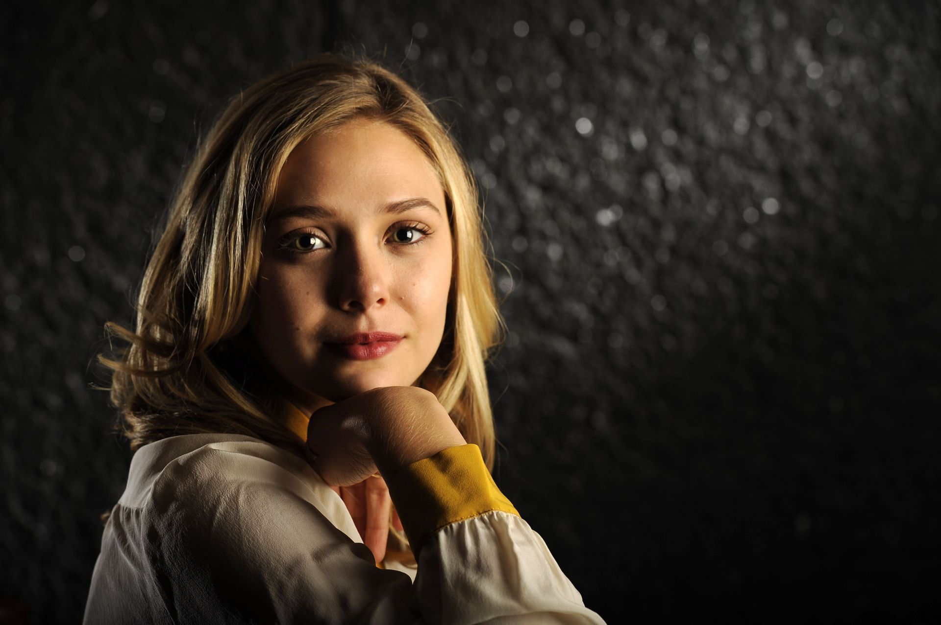 Elizabeth Olsen, younger sister of Mary Kate and Ashley Olsen - Washington, DC - Source: Getty