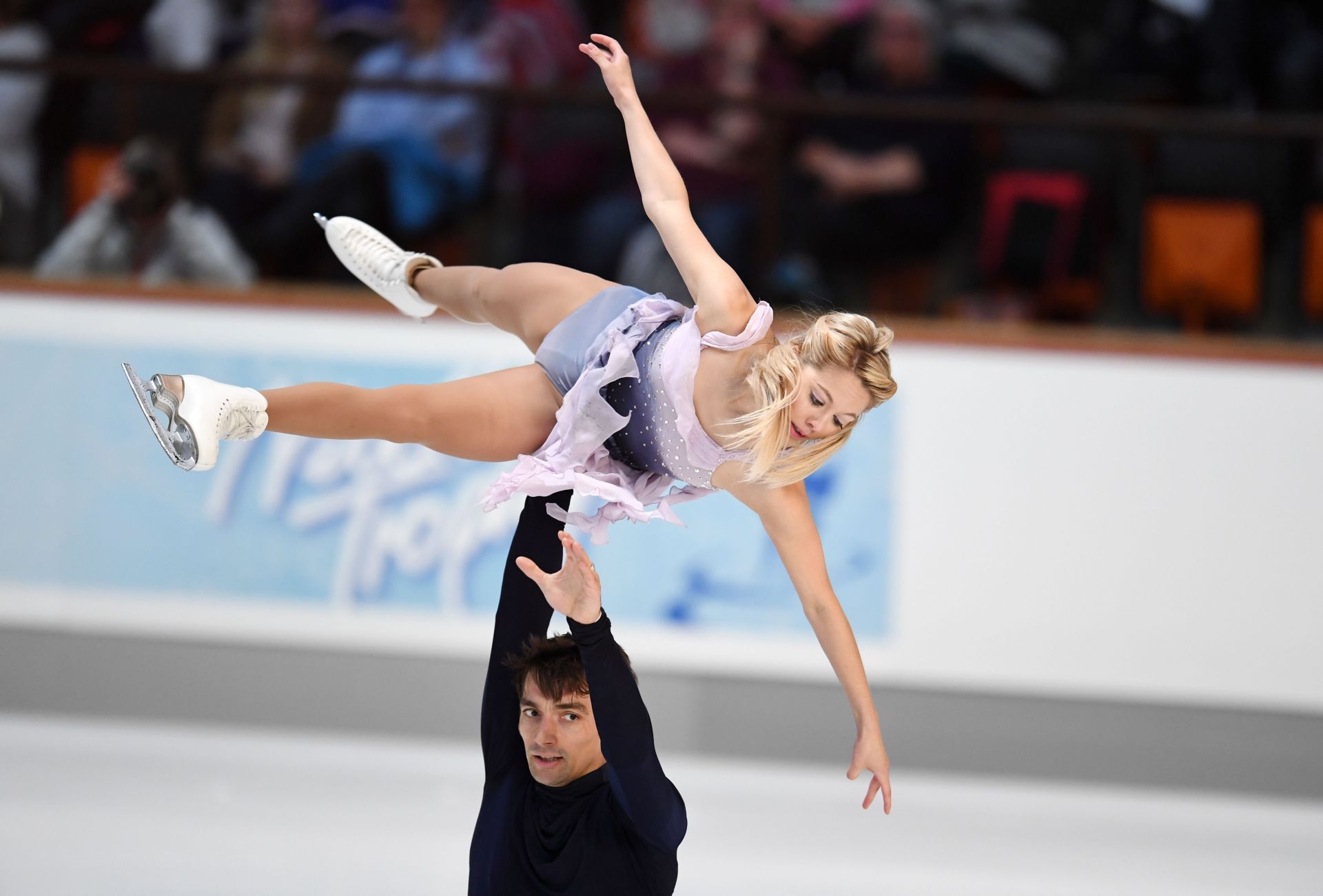 Figure Skating: Nebelhorn Trophy - Source: Getty