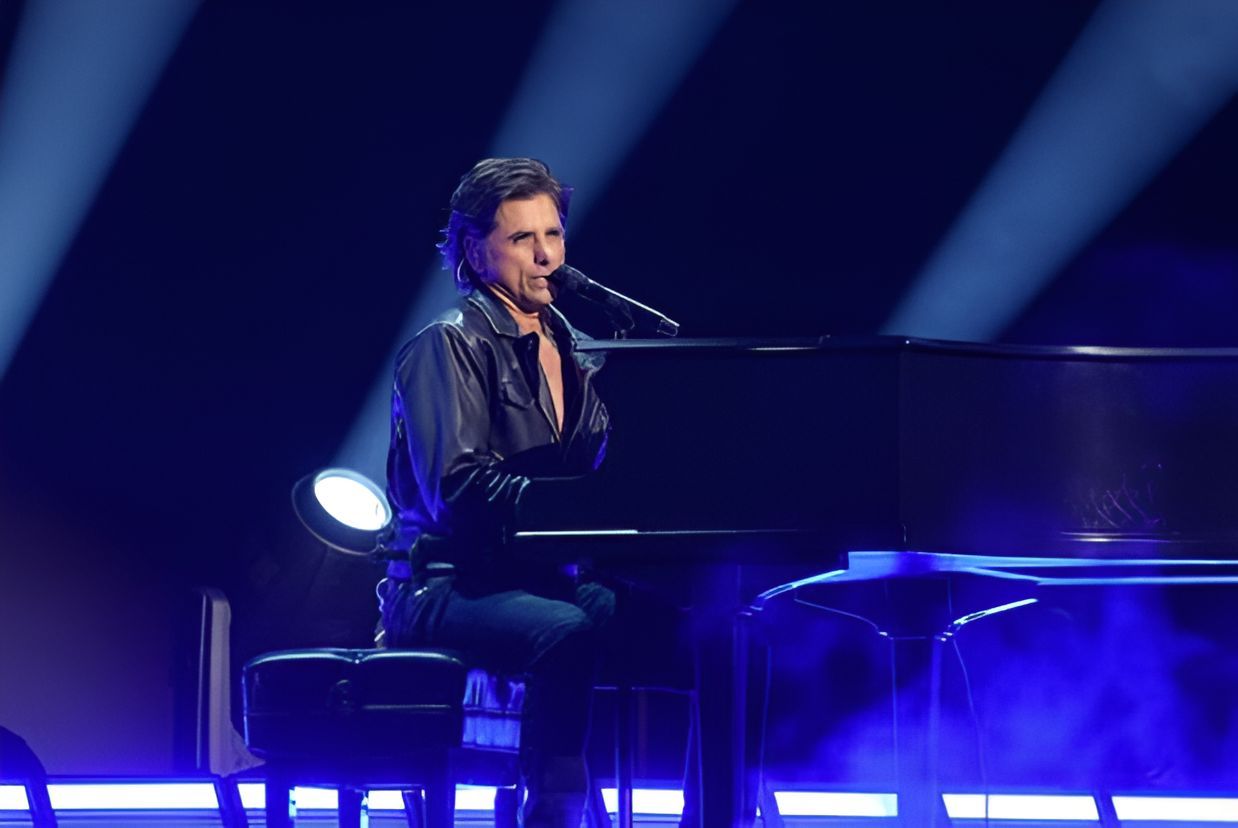 John Stamos (Image via Instagram/@johnstamos)