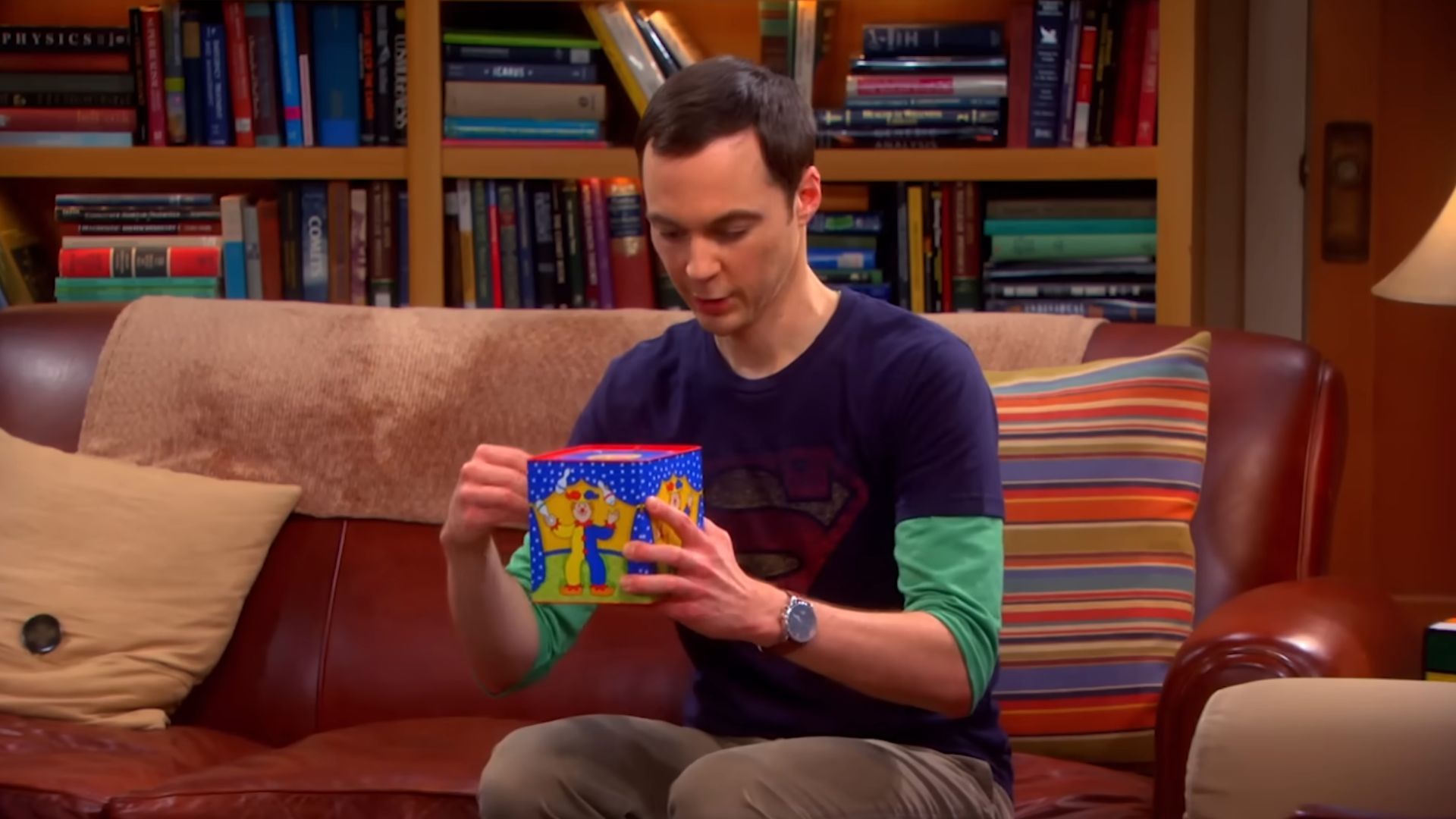 Jim Parsons in The Big Bang Theory | Image via Warner Bros. Television