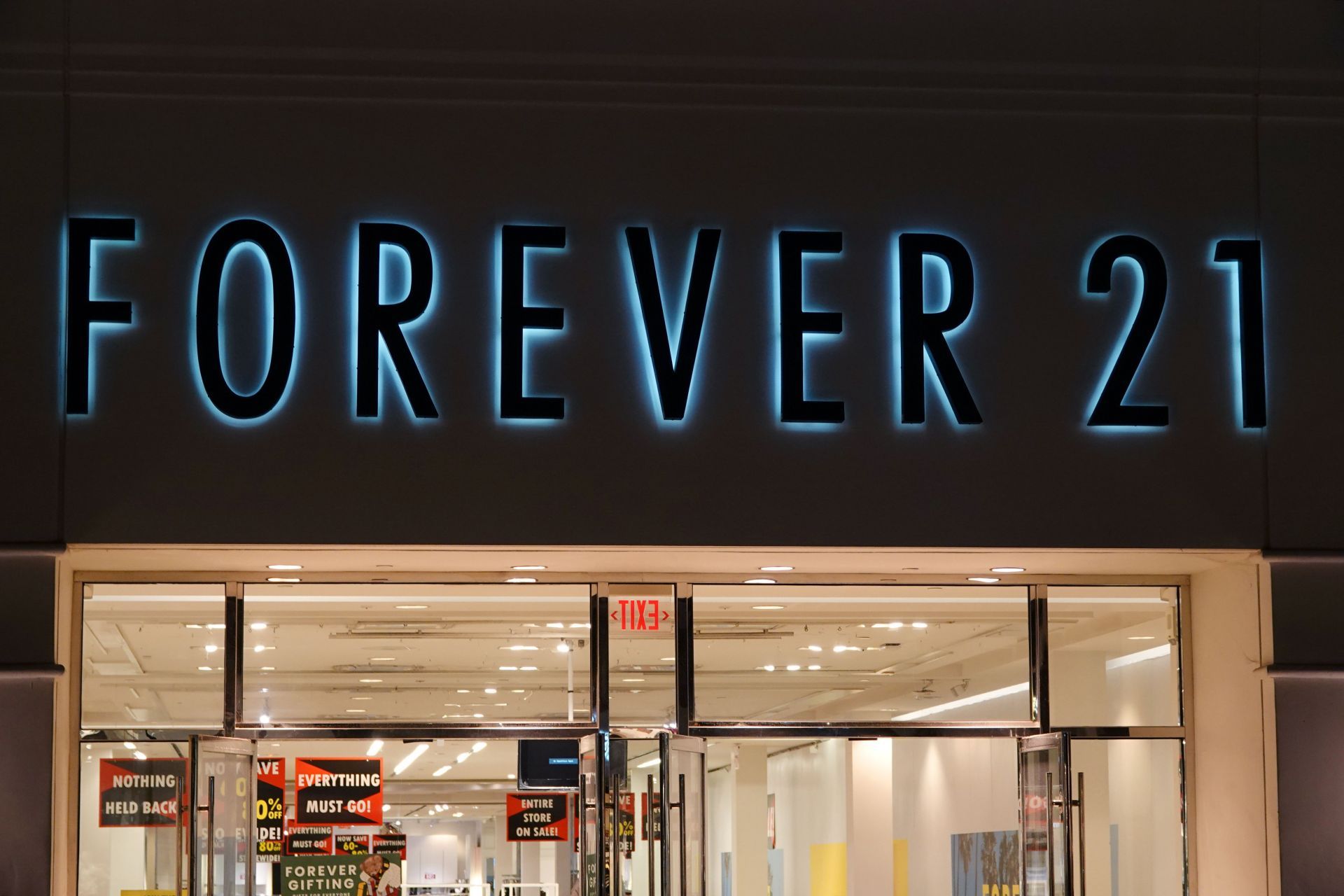 Forever 21 At Fashion Valley In San Diego - Source: Getty