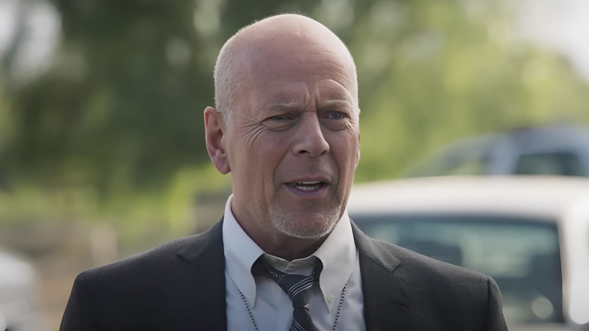 Bruce Willis in Midnight in the Switchgrass