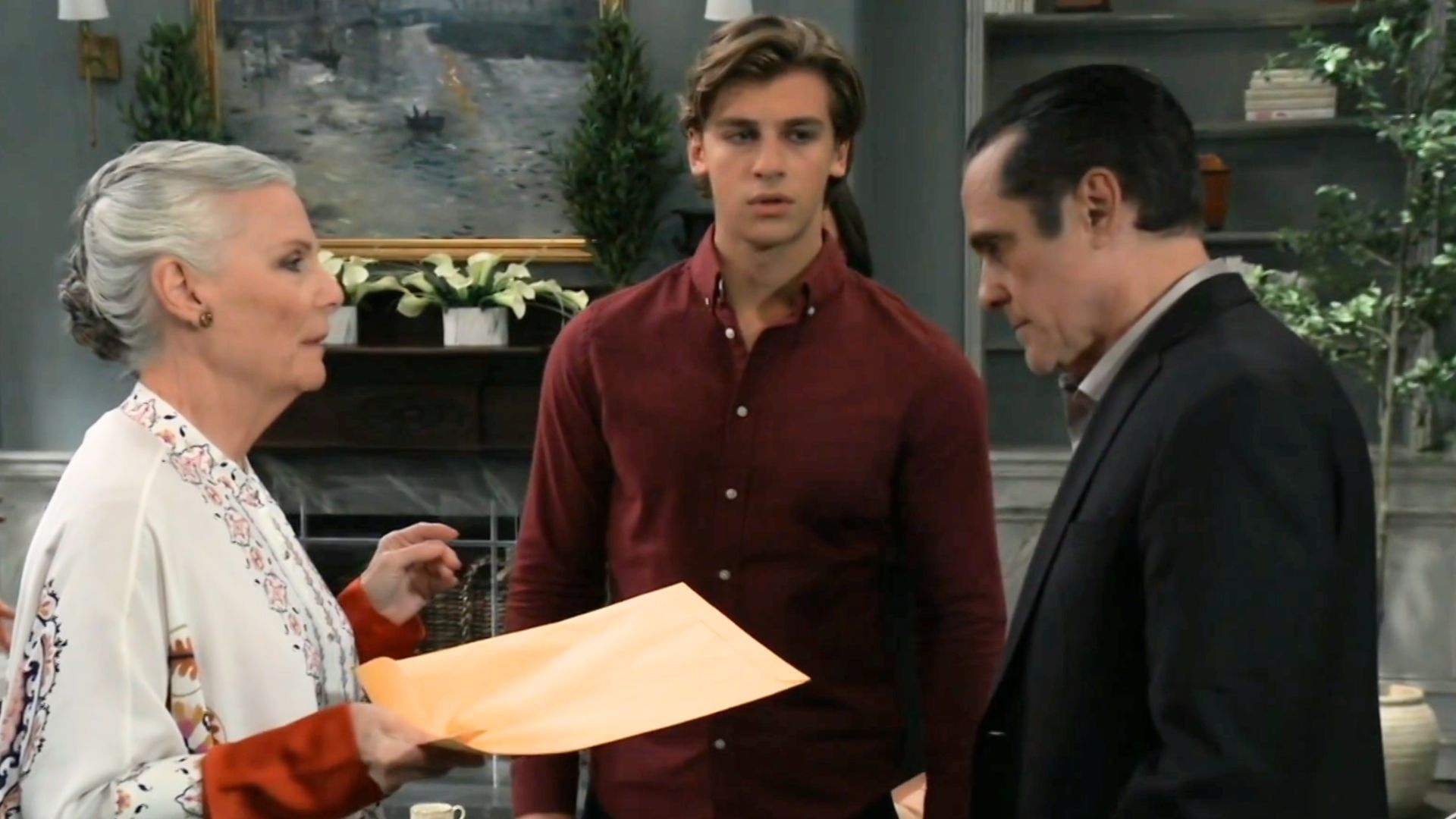 General Hospital&#039;s Tracy and Sonny argued about Gio | Image: ABC