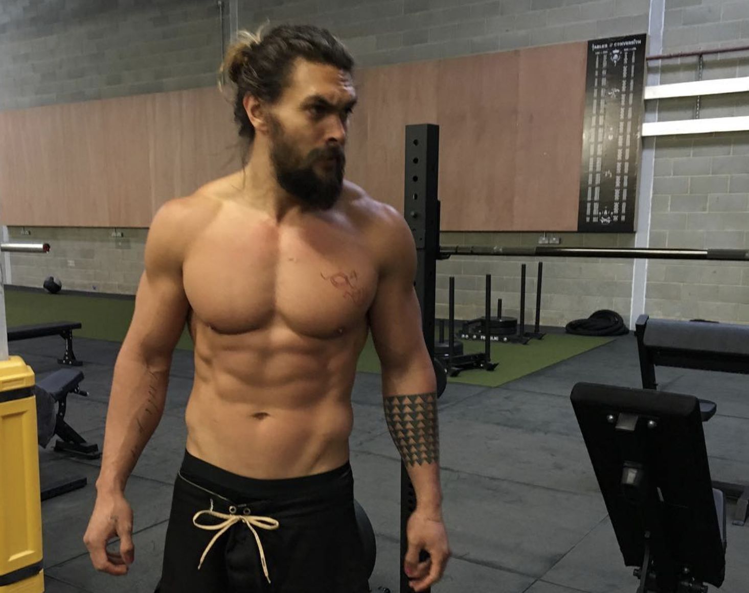 Does Jason Momoa have tattoos​?
