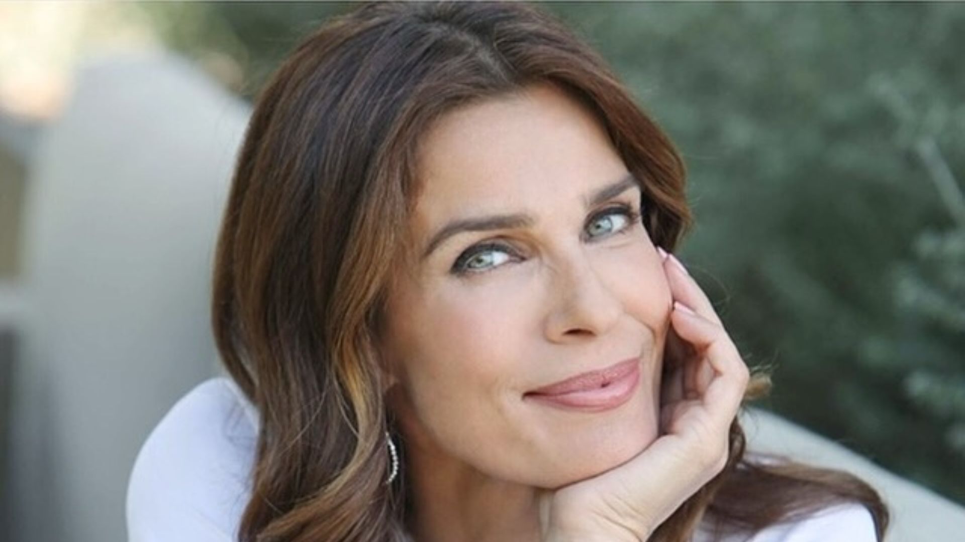 Kristian Alfonso from Days of Our Lives | Image via Instagram: dayspeacock
