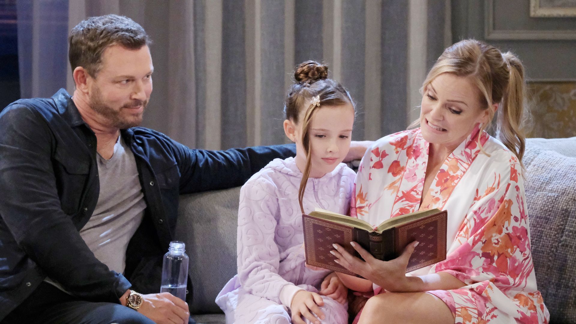 Brady and Belle read a book with Rachel Sr. | Image: JPI