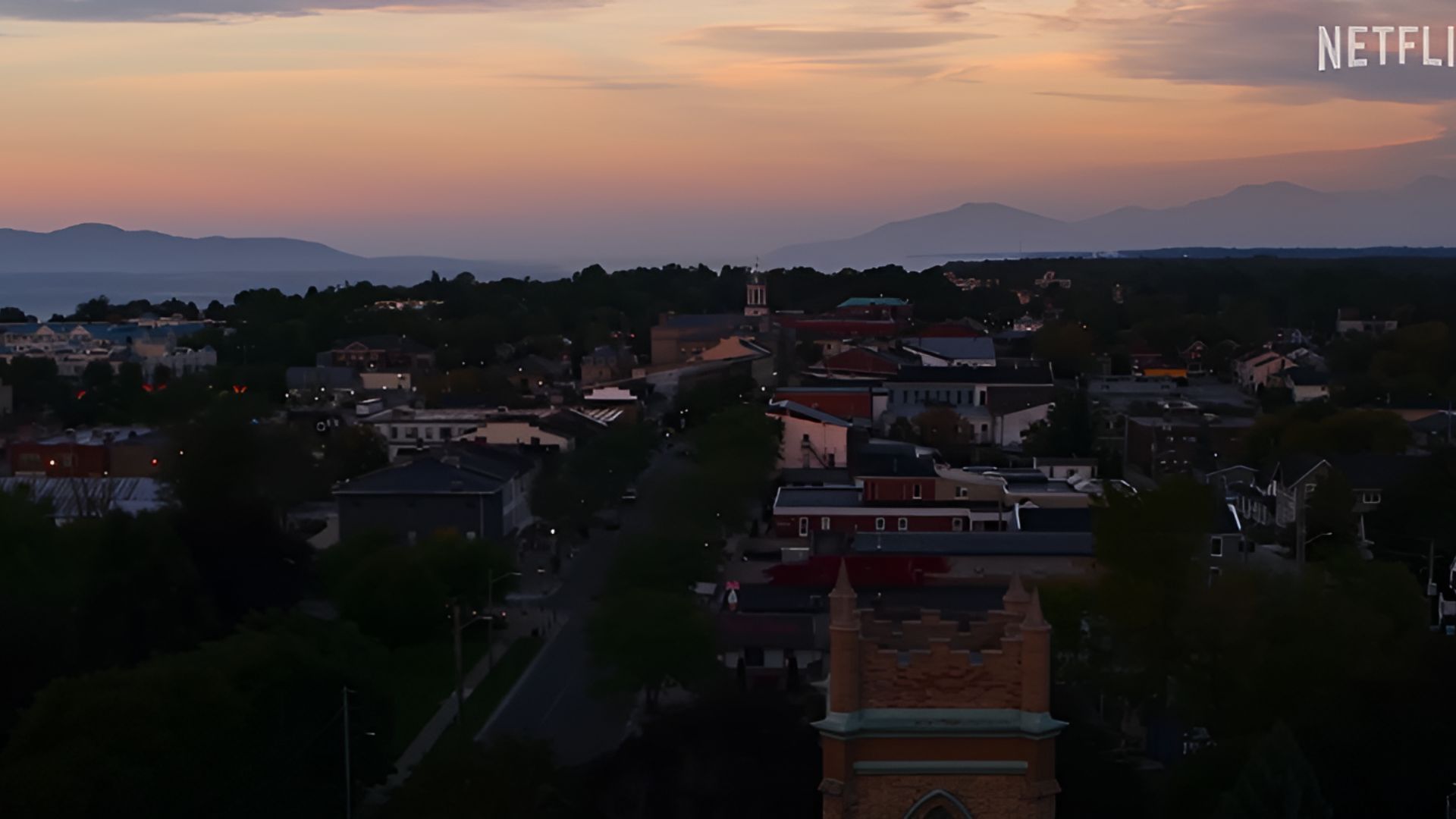 Filming locations of Ginny and Georgia (Image via Netflix)