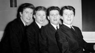 The Searchers pop group from (l-r) Chris Curtis, drummer, John McNally, rhythm guitar, Tony Jackson, Bass, and Mike Pende - Source: Getty