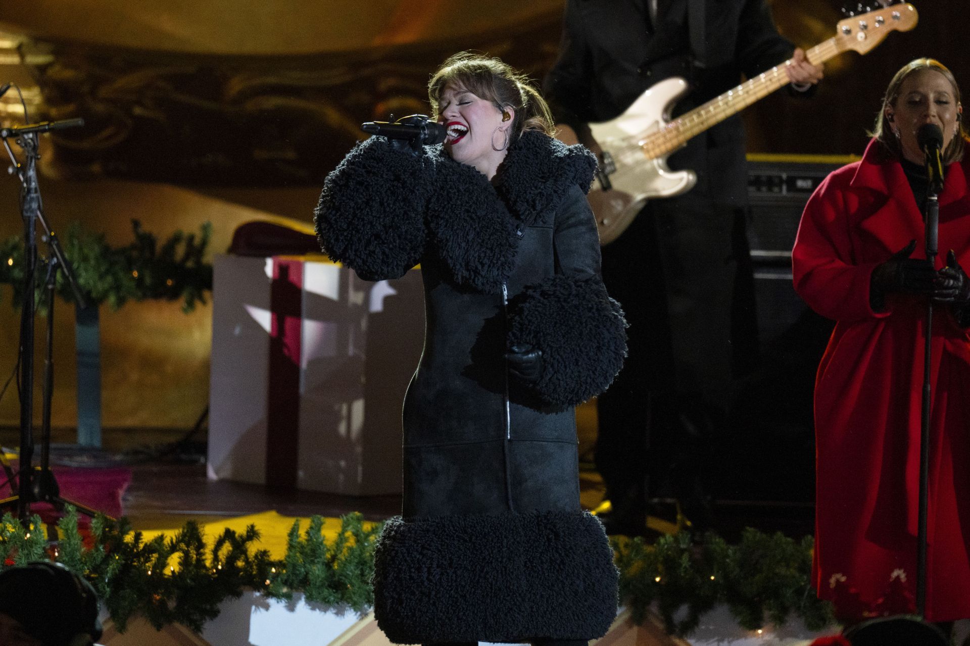 2024 Rockefeller Center Tree Lighting Ceremony - Source: Getty