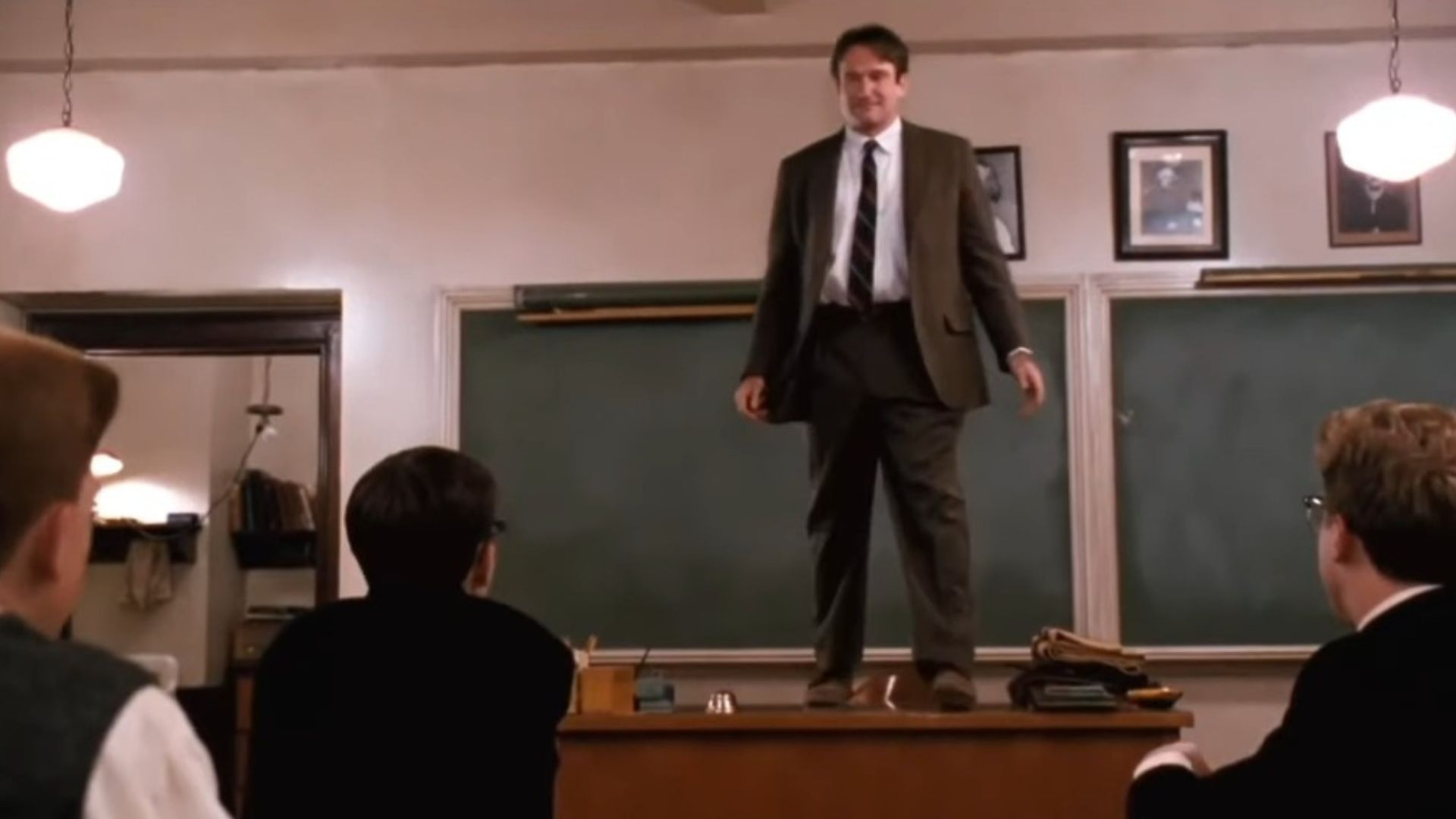 Dead Poets Society (1989) | Image via: Touchstone Pictures