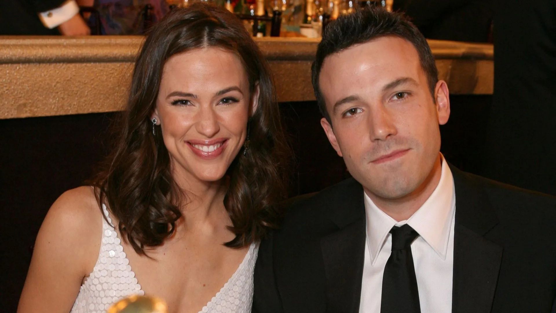 Jennifer Garner and Ben Affleck pose for the camera (Source: Getty)