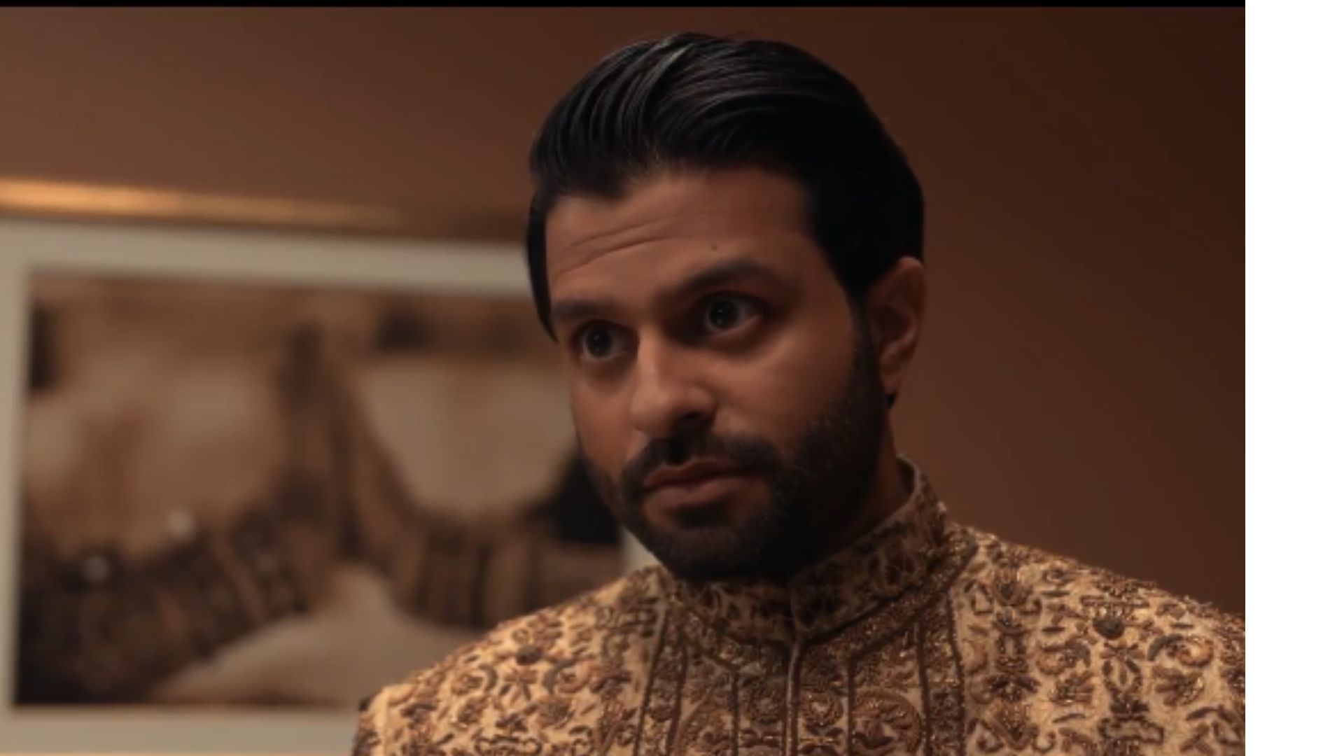 Asif Ali plays Mir Dar (Image Source: Hulu)