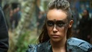 Alycia Debnam-Carey in The 100 | Image via Warner Bros. Television