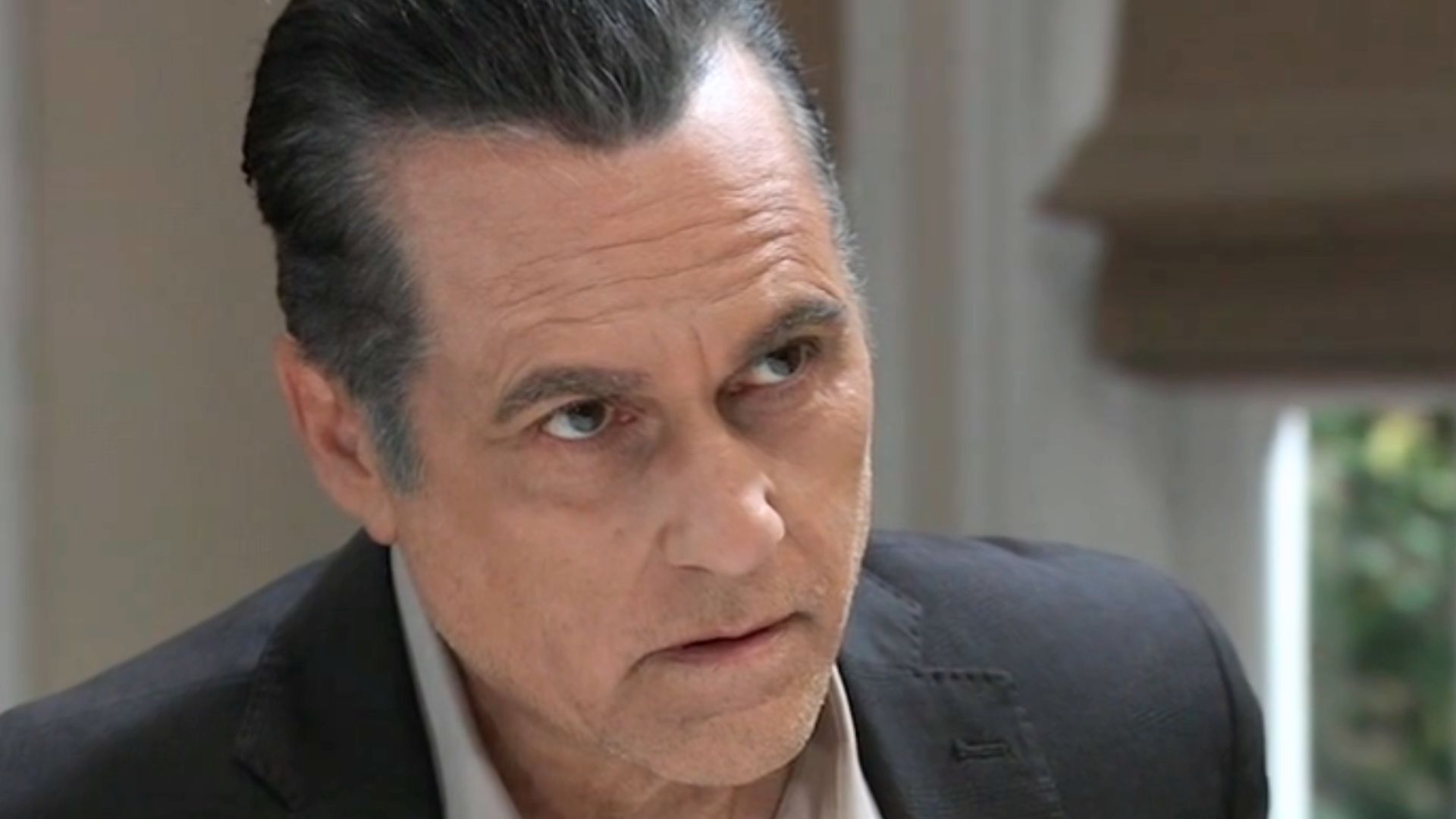 Sonny has to accept Carly&#039;s help | Image: ABC