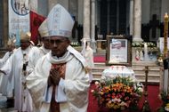 Mass for the death of Pope Francis in Bolivia (Image via Getty)
