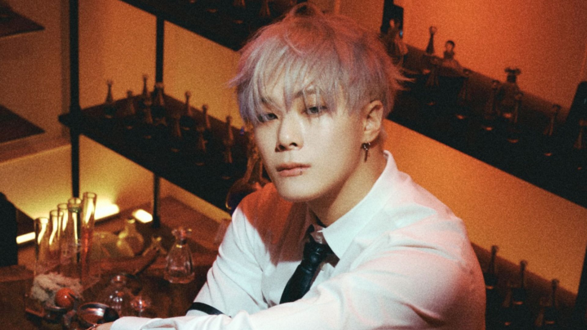 Moonbin (image via Instagram)