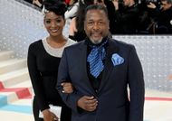 Who are Wendell Pierce's family members?