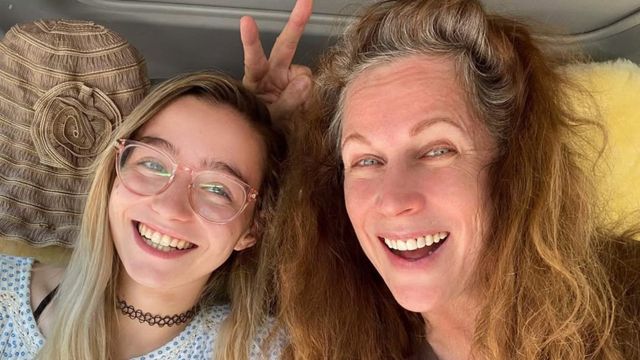 Who was Shelly Gibson married to? All about Sophie Nyweide's mother as