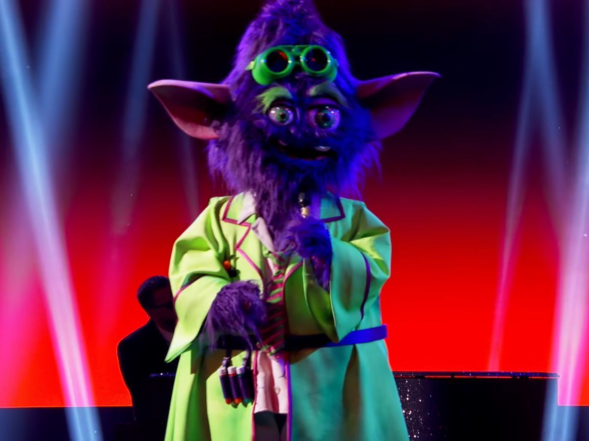 Mad Scientist Performs &quot;The Scientist&quot; by Coldplay. Image Source: Youtube /@The Masked Singer