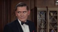 Dick York as Darrin Stephen in Bewitched | Image via: Screen Gems