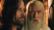 Viggo Mortensen with Ian McKellen in The Lord of the Rings trilogy | Image via Prime Video