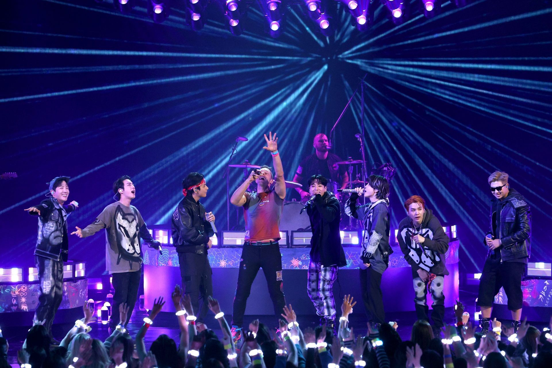 2021 American Music Awards - Fixed Show - Source: Getty Photo by Kevin Winter