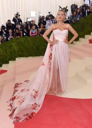"Manus x Machina: Fashion In An Age Of Technology" Costume Institute Gala - Arrivals - Source: Getty