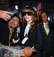 Miley Cyrus (Image via Getty)