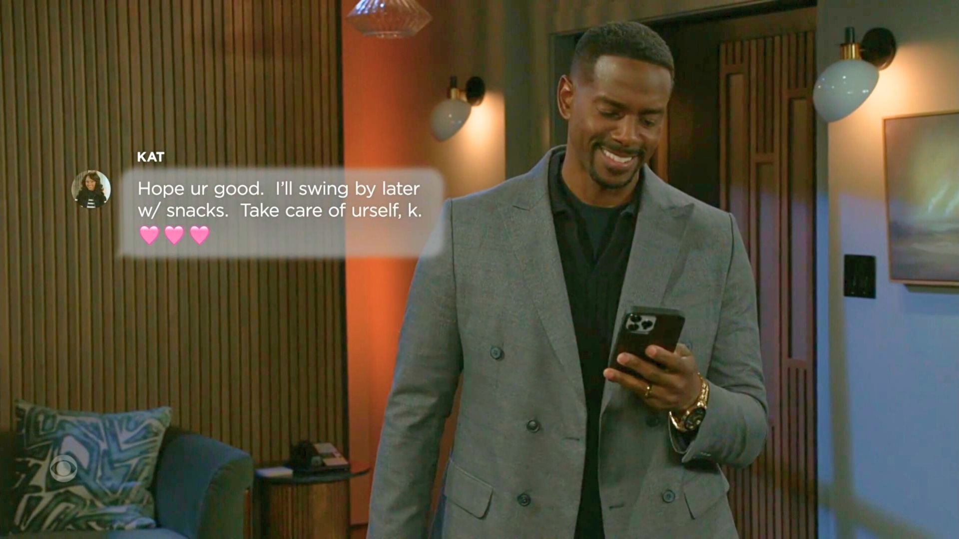 Beyond the Gates: Ted is expecting Kat and gets LeslieDanaSherryAnna |  Image: CBS