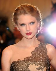 "Alexander McQueen: Savage Beauty" Costume Institute Gala At The Metropolitan Museum Of Art - Arrivals - Source: Getty