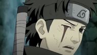 Shisui's one eye gets robbed by Danzo (Image Source: Studio Pierrot)