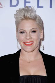 MusiCares Person Of The Year Honoring Dolly Parton - Arrivals - Source: Getty