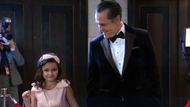 Sonny arrives at the ball with Donna | Image: ABC